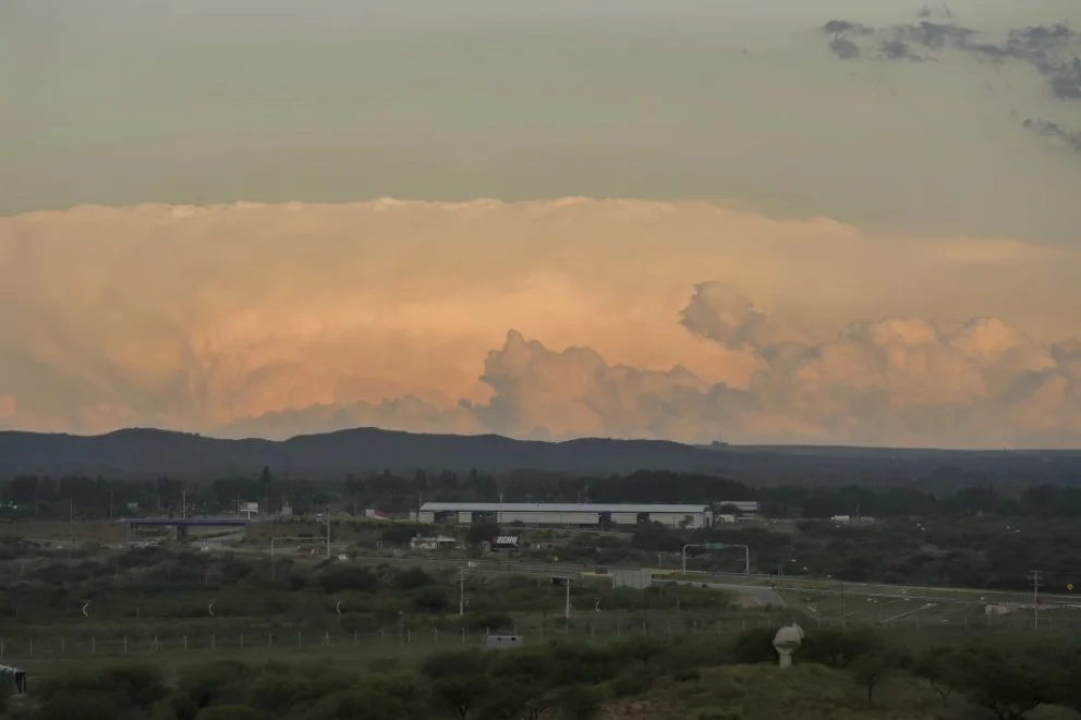 Este martes estará inestable, ventoso y con descenso de la temperatura