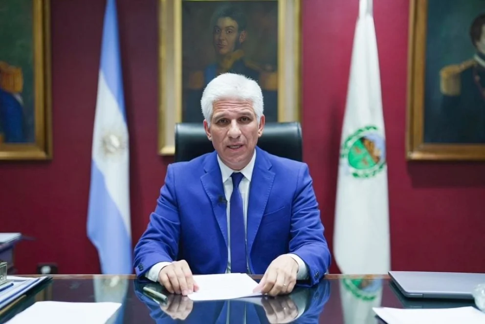 Gobernador Claudio Poggi.

