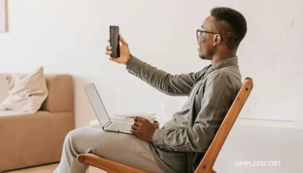 Pantallas que cuidan: bienestar, salud mental y nuevas formas de acompañamiento online