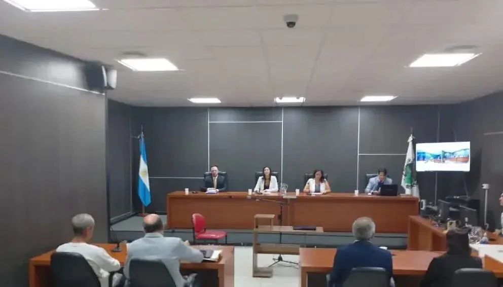 Abusó de un menor y lo sentenciaron a tres años de prisión en suspenso
