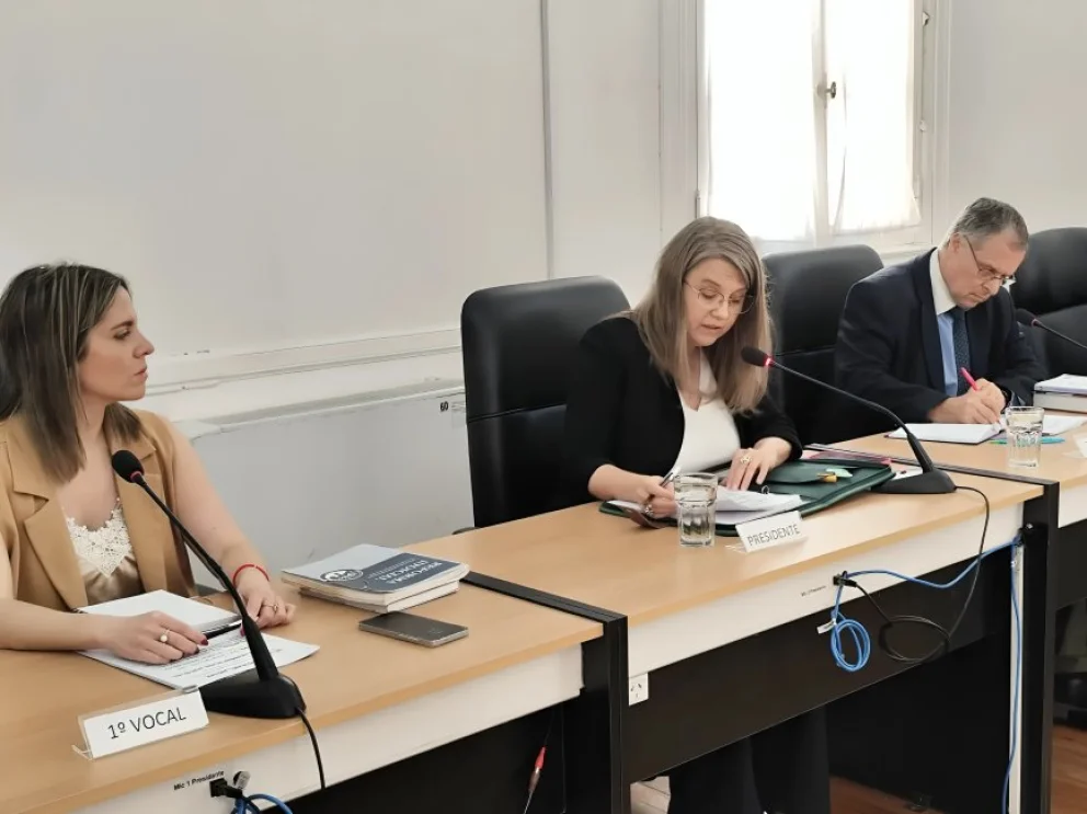El Tribunal de impugnaciones analizó los planteos defensivos y un pedido de sanciones en una causa por presunto abuso sexual.