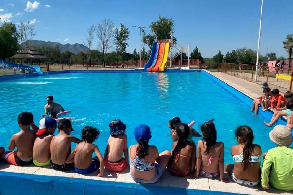 Colonias de verano en marcha: los controles de salud que recomiendan los especialistas para los chicos
