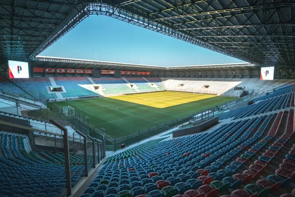 El campo de juego de La Pedrera, a punto para el partido de River
