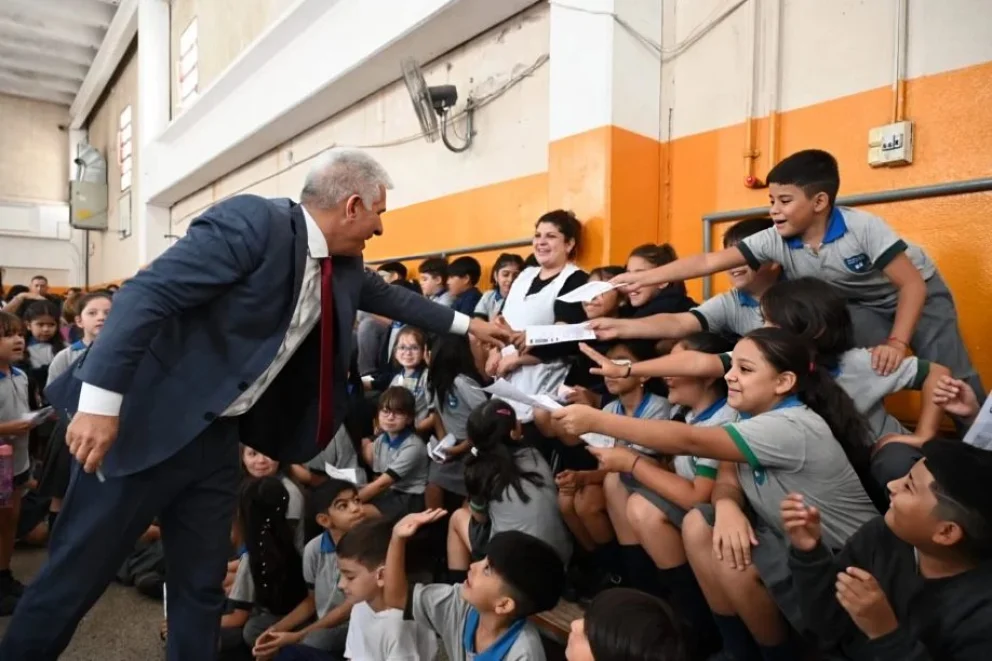 Poggi llegó a Villa Mercedes con la gira educativa