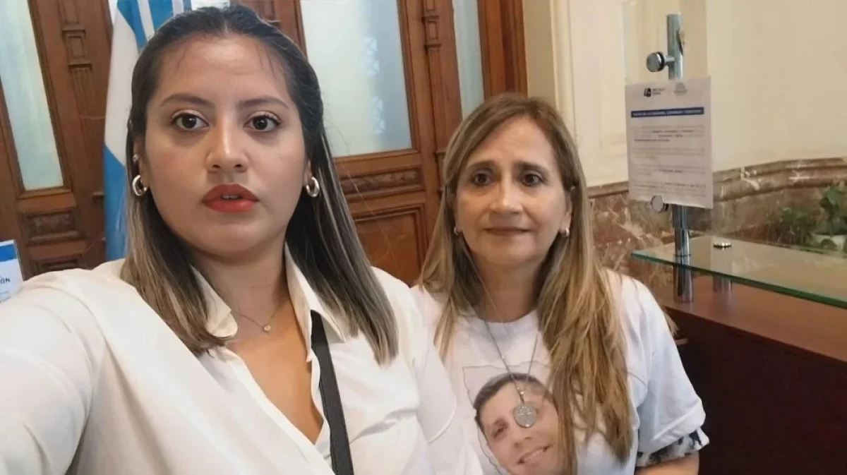 En el cumpleaños de Diego Gatica, su familia siguió en el Senado la ...