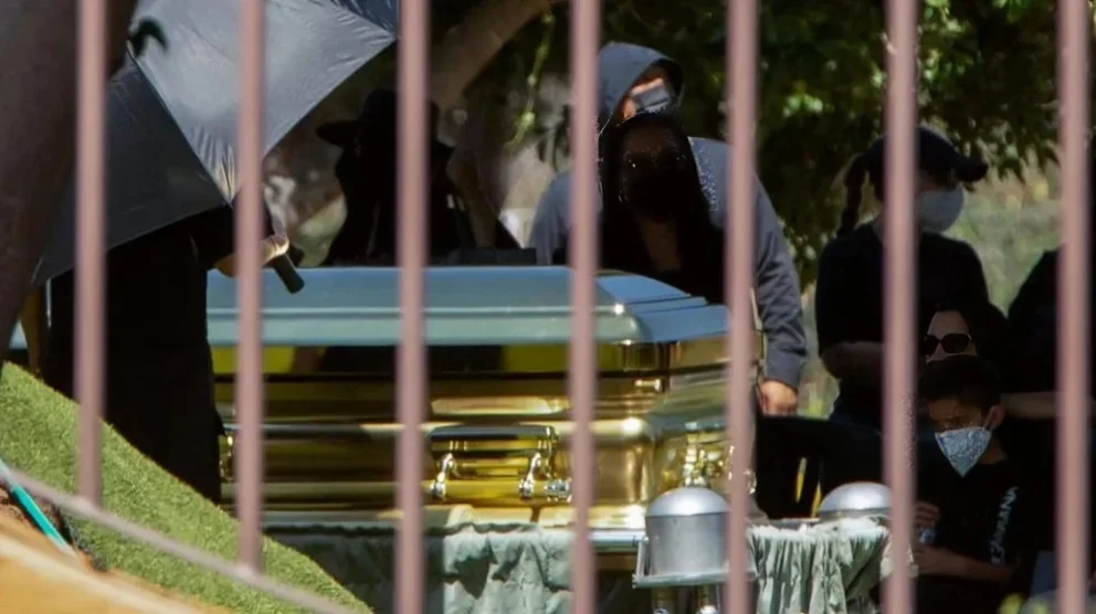 El ataúd dorado del Mencho: el líder narco abatido en Jalisco fue enterrado en un funeral fastuoso
