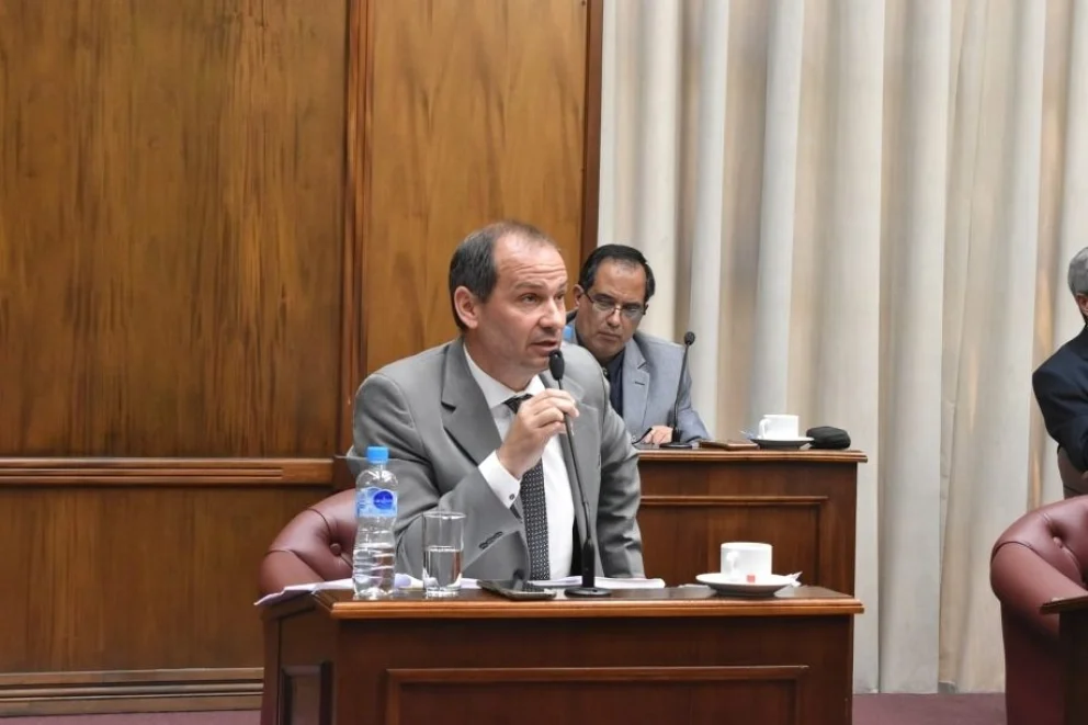 El senador Martín Olivero repudió la agresión del concejal Martín Bastías a un secretario del Concejo