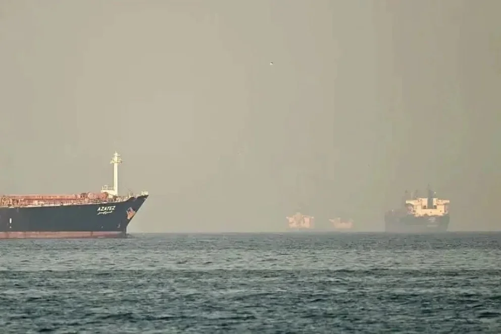 La guerra de Irán ha afectado al transporte de petróleo en el estratégico estrecho de Ormuz, disparando los precios del crudo.

