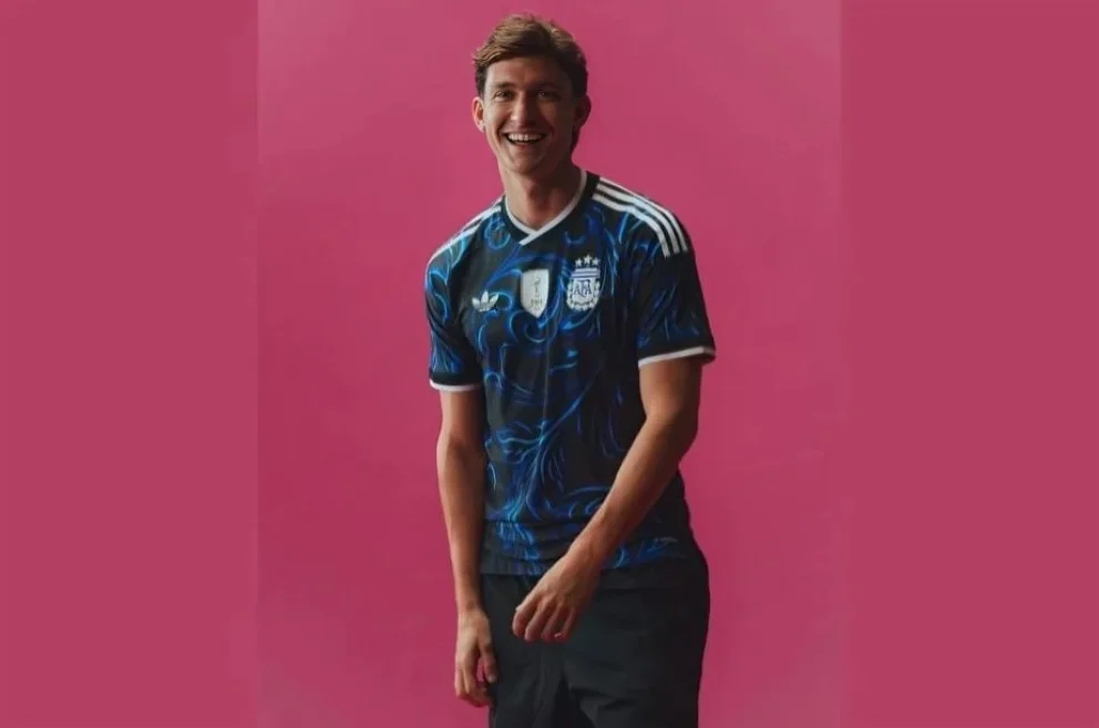 La Selección Argentina presentó la nueva camiseta alternativa para el Mundial 2026: cómo comprarla y cuál es el precio

