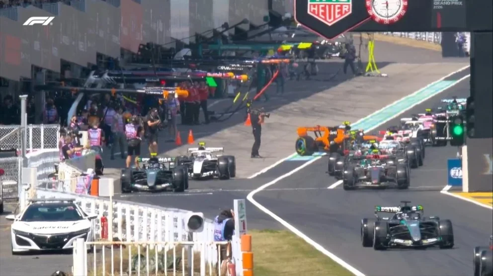 Oscar Piastri, piloto de McLaren, registró el mejor tiempo de la segunda práctica libre del Gran Premio de Japón 2026, superando a los dos Mercedes.
