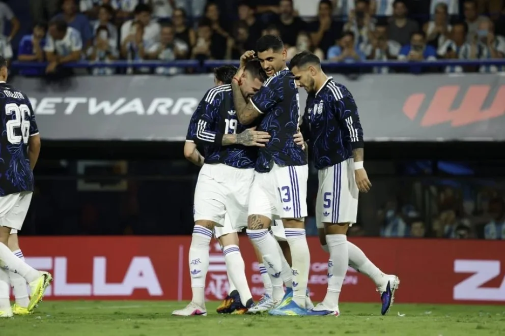 En la despedida de Argentina, la Selección goleó a Zambia en La Bombonera
