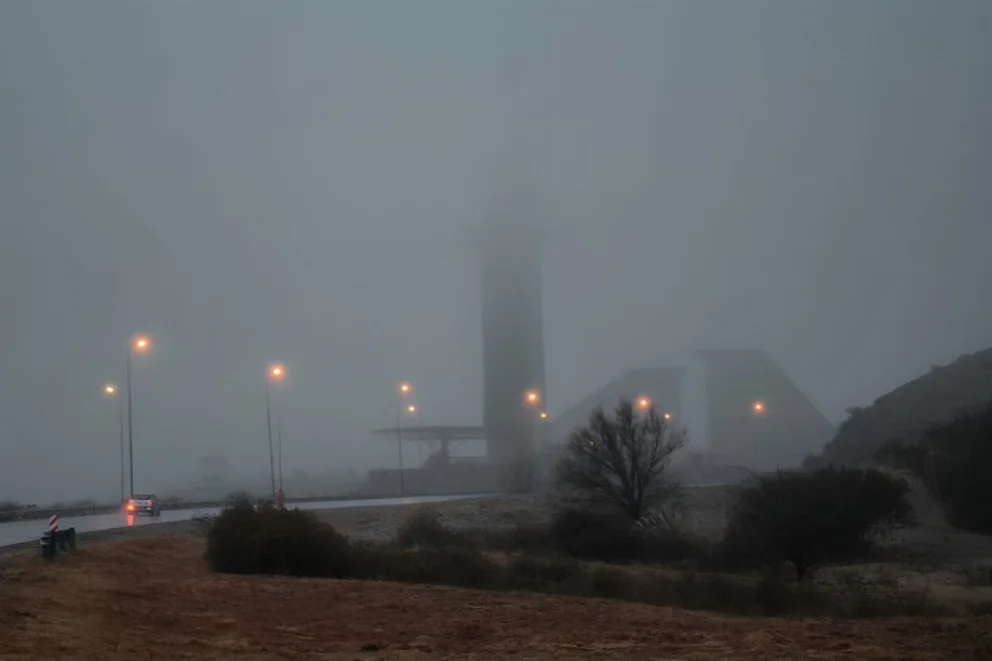 La semana comienza con lloviznas, niebla matutina y frío
