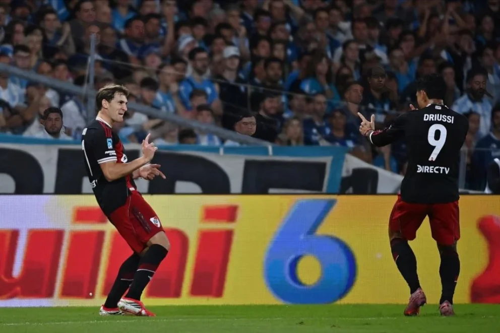 River le ganó a Racing por 2-0 y sigue invicto en el ciclo Coudet
