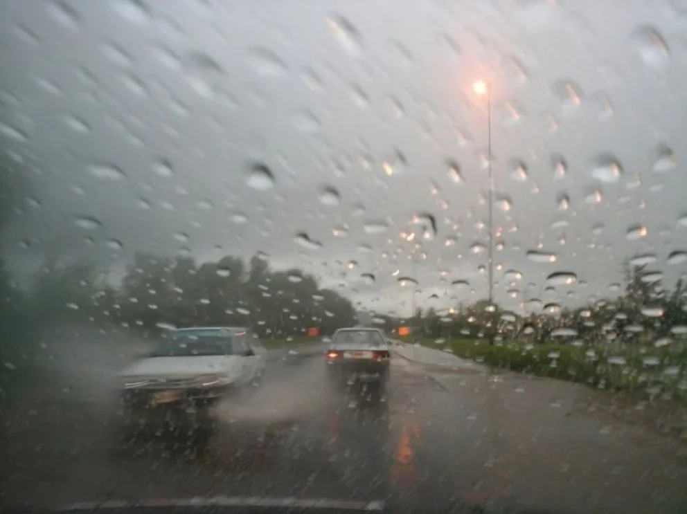 La semana empezó con lluvia y temperaturas máximas que rondarán los 13°C
