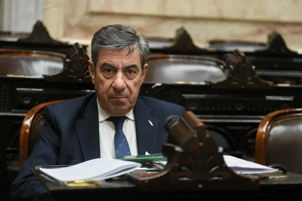 El diputado Jorge “Gato” Fernández dio quórum “sin darse cuenta” en el tratamiento de la Ley de Glaciares
