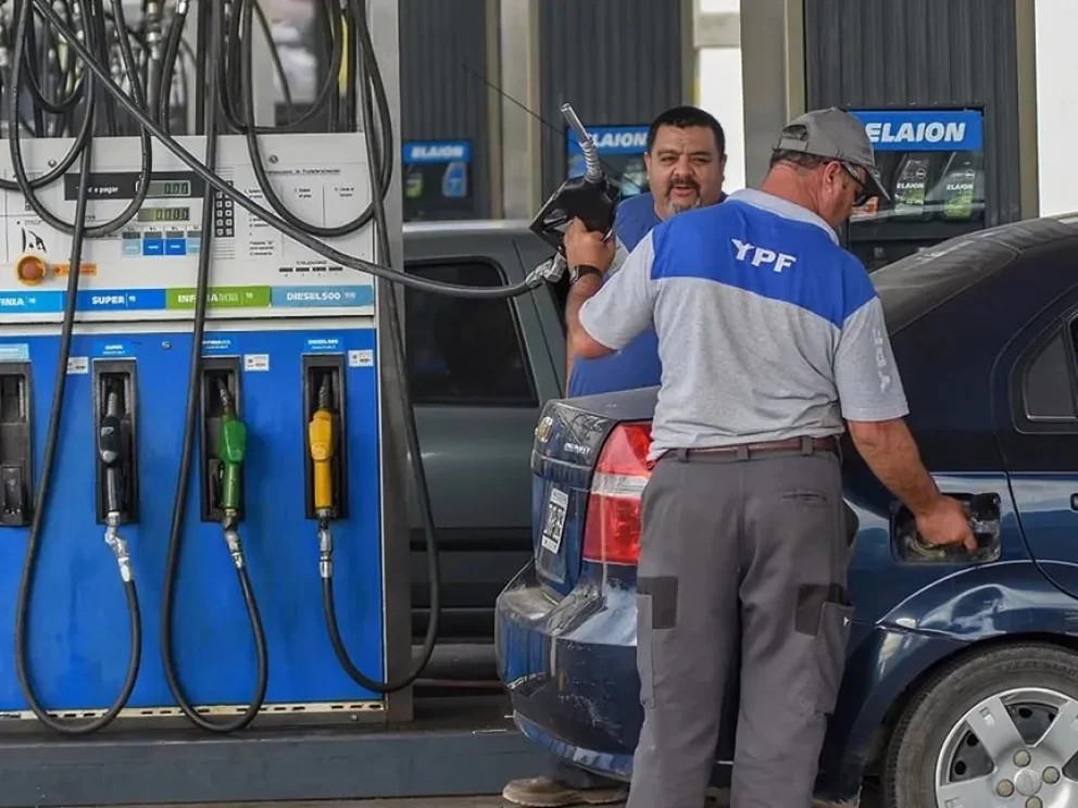 Aumento de combustibles en mayo: de cuánto es la suba que dispuso el Gobierno
