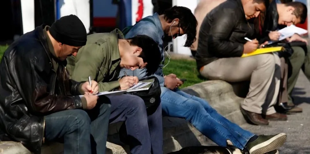 Reforma laboral: el Gobierno reglamentó el esquema que reduce aportes patronales para nuevas contrataciones
