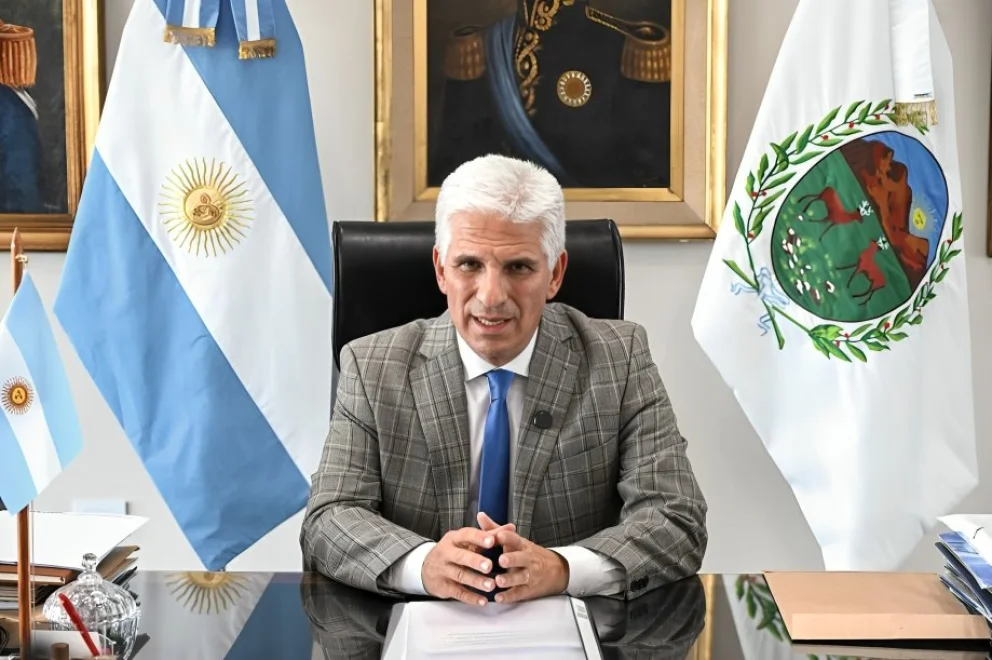 El Gobernador le pidió la renuncia a todo el gabinete
