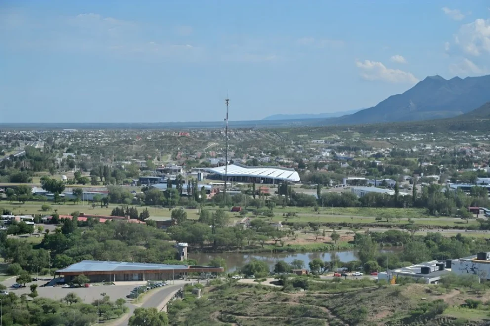 Será un martes soleado y cálido; mañana llegan las lluvias y el frío
