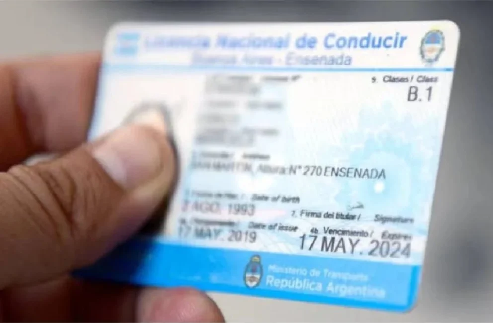 Cambian las reglas para Uber y Didi: los choferes ahora deben sacar la licencia profesional para seguir trabajando
