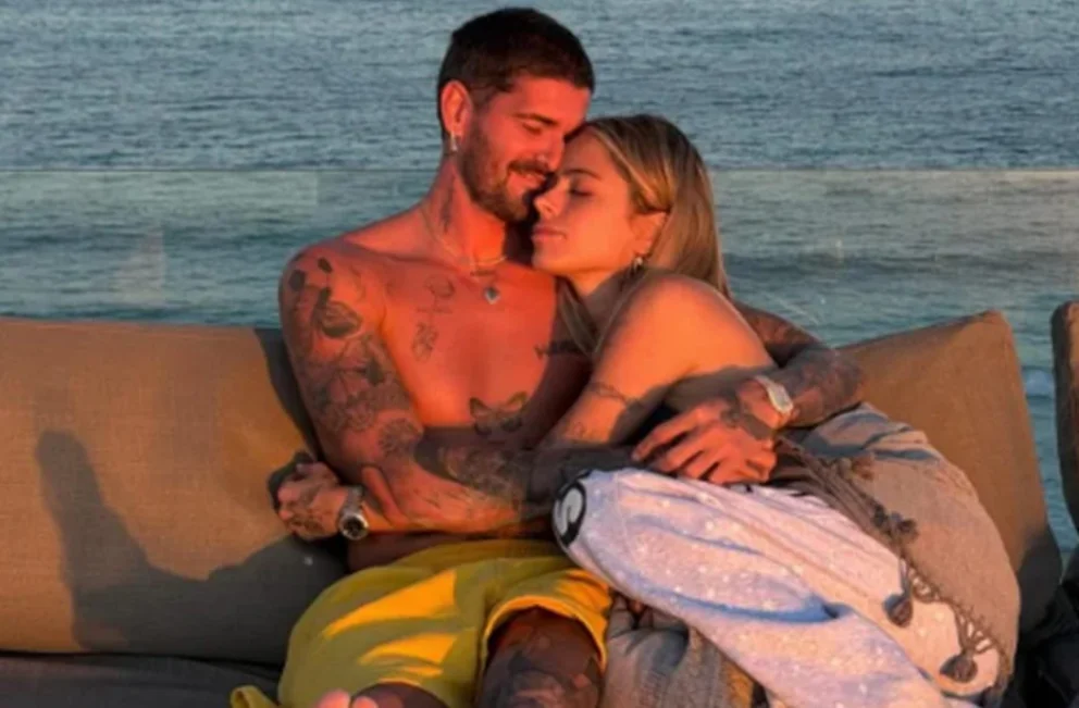 Confirmado: Rodrigo de Paul y Tini Stoessel blanquearon su compromiso en redes sociales
