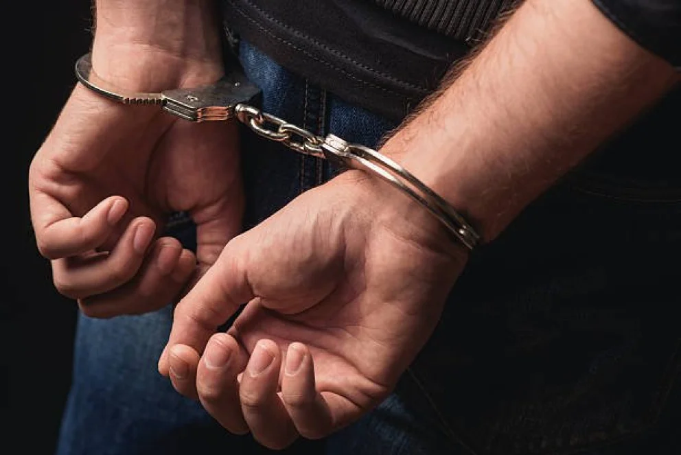 Lo acusan de abusar de ocho mujeres: empieza el juicio
