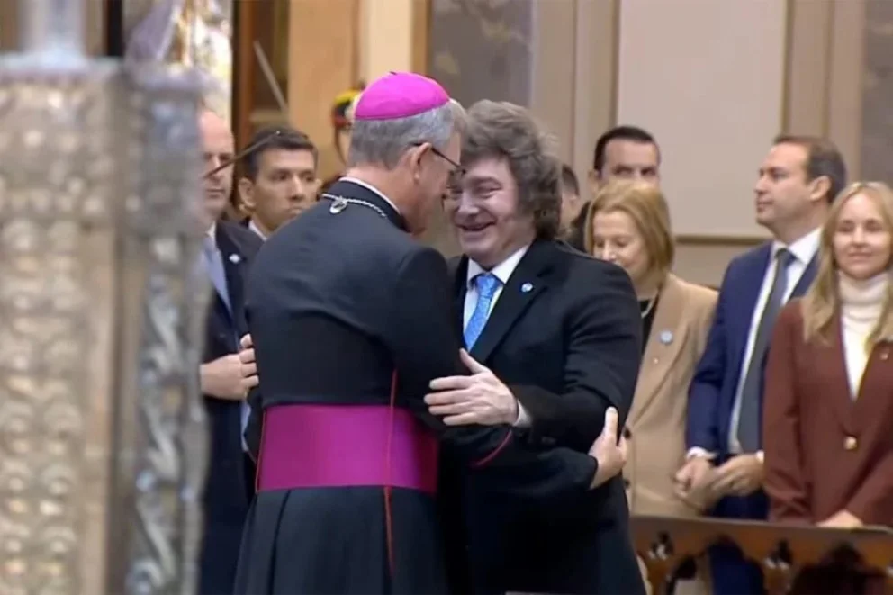Javier Milei evitó confrontar con García Cuerva, pero consideró exagerado hablar de “terrorismo” en las redes
