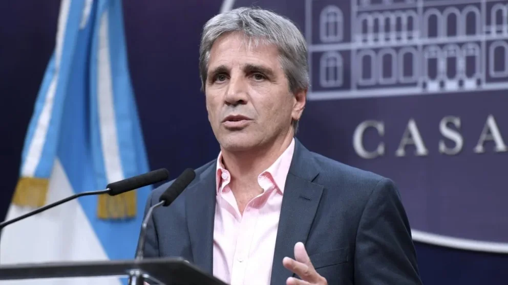 Luis Caputo adelantó una inflación del 20% anual y vaticinó que Milei ganará las elecciones en 2027
