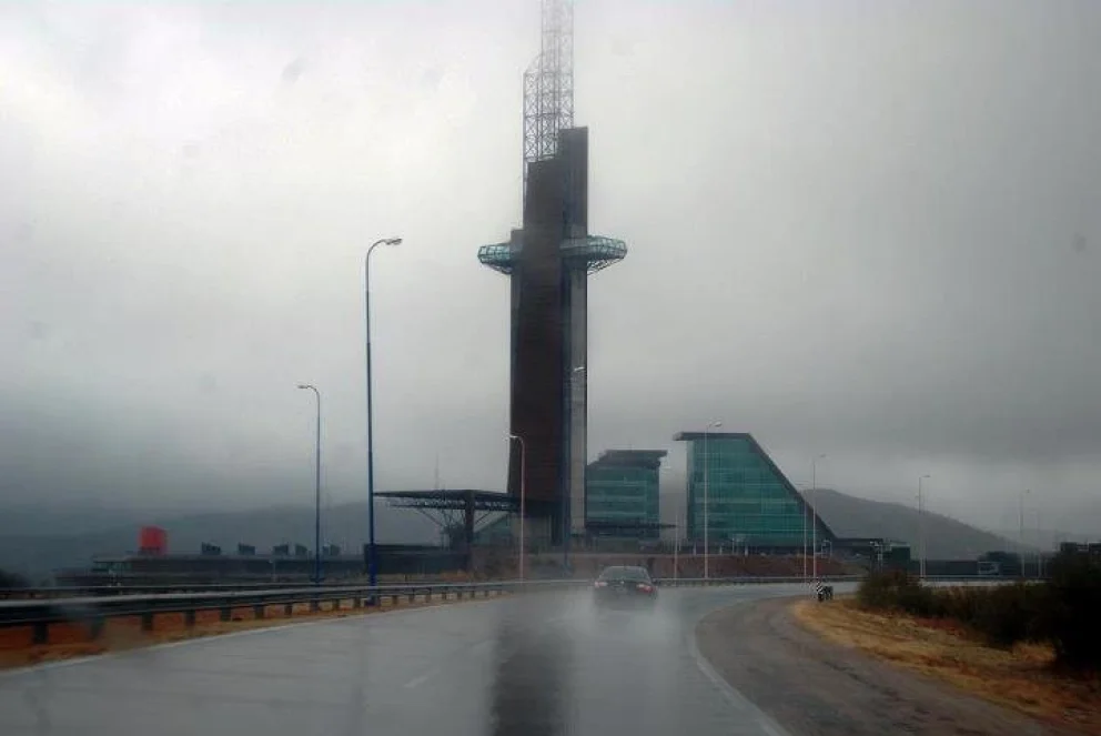 Anuncian un jueves lluvioso y con neblinas matutinas
