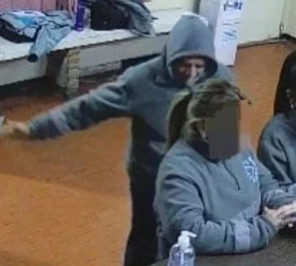 Video: un concejal fue filmado acosando a una empleada y deberá pagar un resarcimiento de $12 millones
