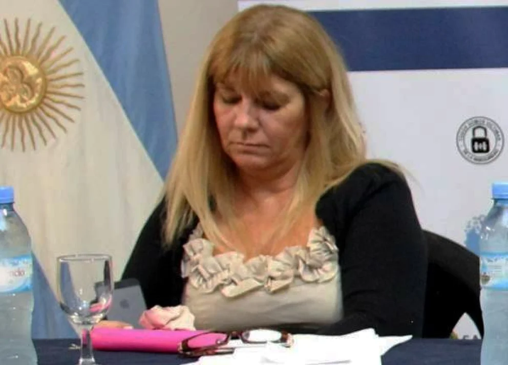 Una ex jueza fue condenada tras confesar que ofreció dinero en expedientes de adopciones
