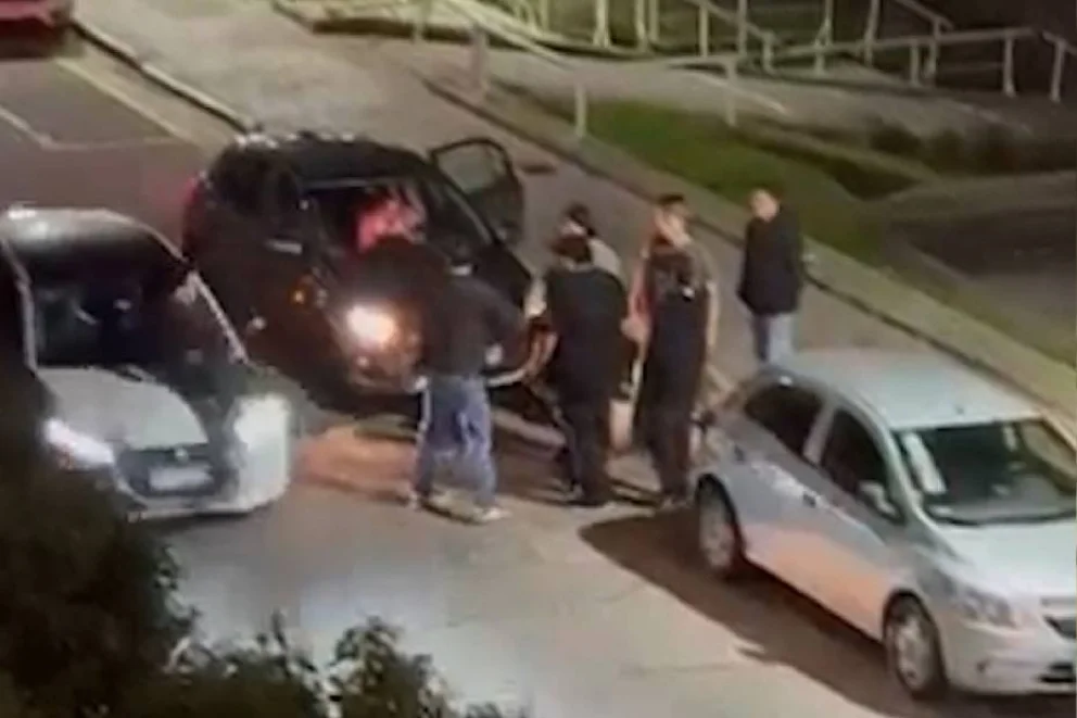 Liberaron al joven que empujó a otro y provocó que lo atropellen durante una pelea en Mar del Plata

