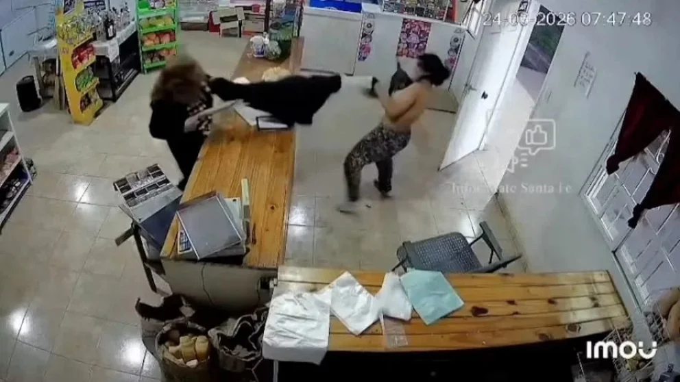 Robó en un almacén, forcejeó con la dueña y quedó desnuda