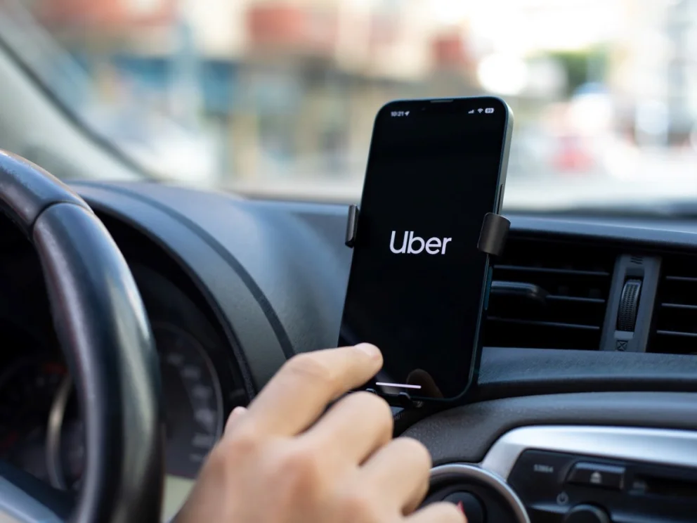 La normativa fija condiciones similares a las que actualmente rigen para taxis y remises que funcionan en la ciudad.

