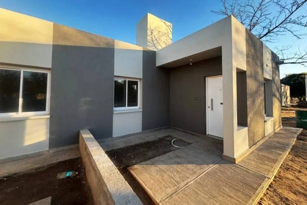 Sortearon 235 viviendas de barrio para 30 localidades del interior

