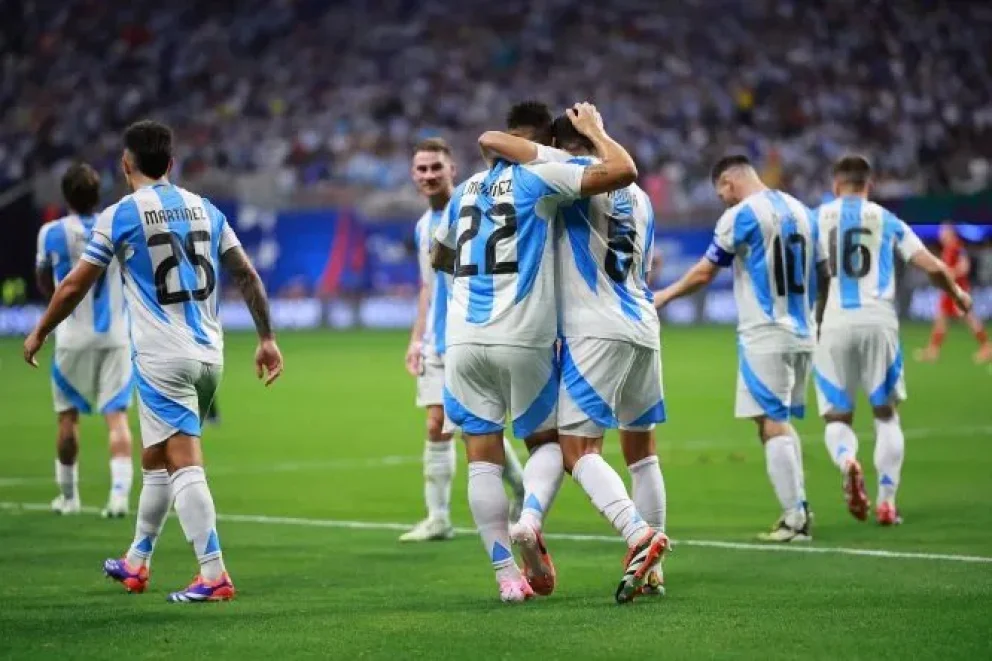 La Selección argentina se enfrenta con Inglaterra en busca de un lugar en la gran final del Mundial 2026
