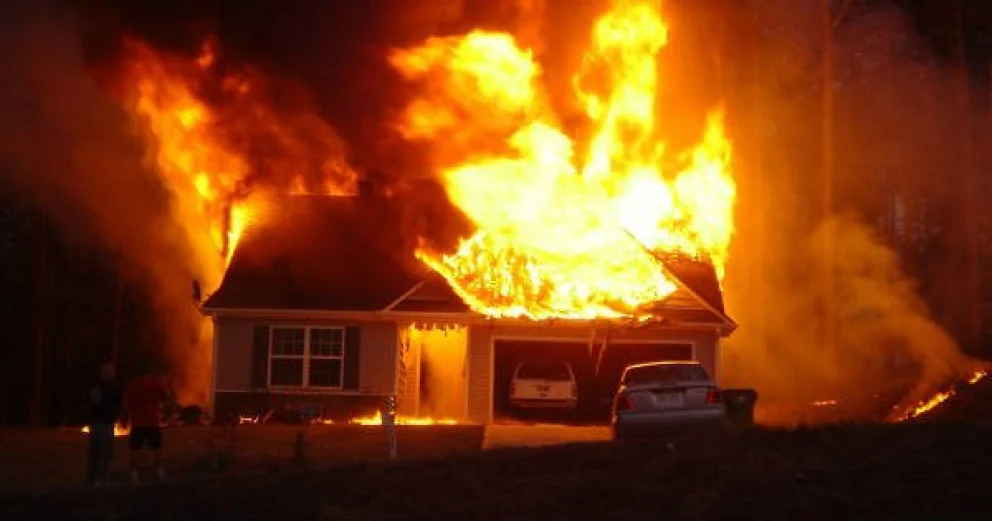 Buenos Aires: murió una nena de 3 años durante un incendio en su casa
