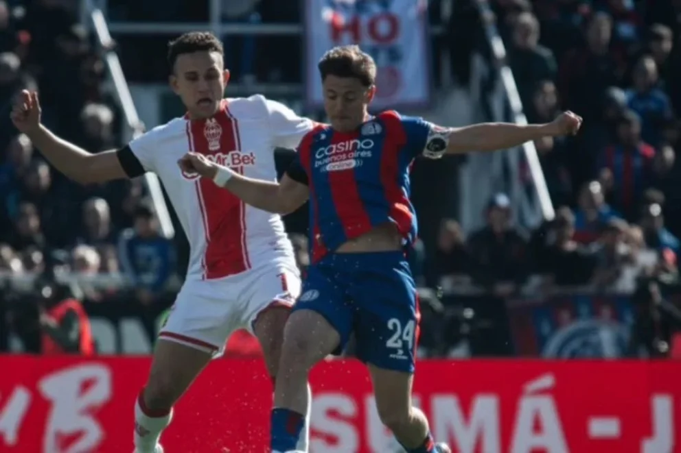San Lorenzo perdió ante Huracán en el Clásico por el Torneo Clausura después de 25 años
