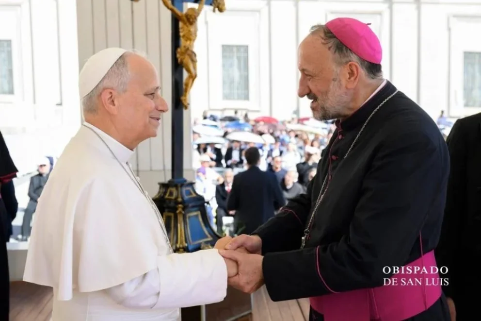 El Papa León XIV recibió en el Vaticano al obispo Gabriel Barba y envió una bendición a los sanluiseños
