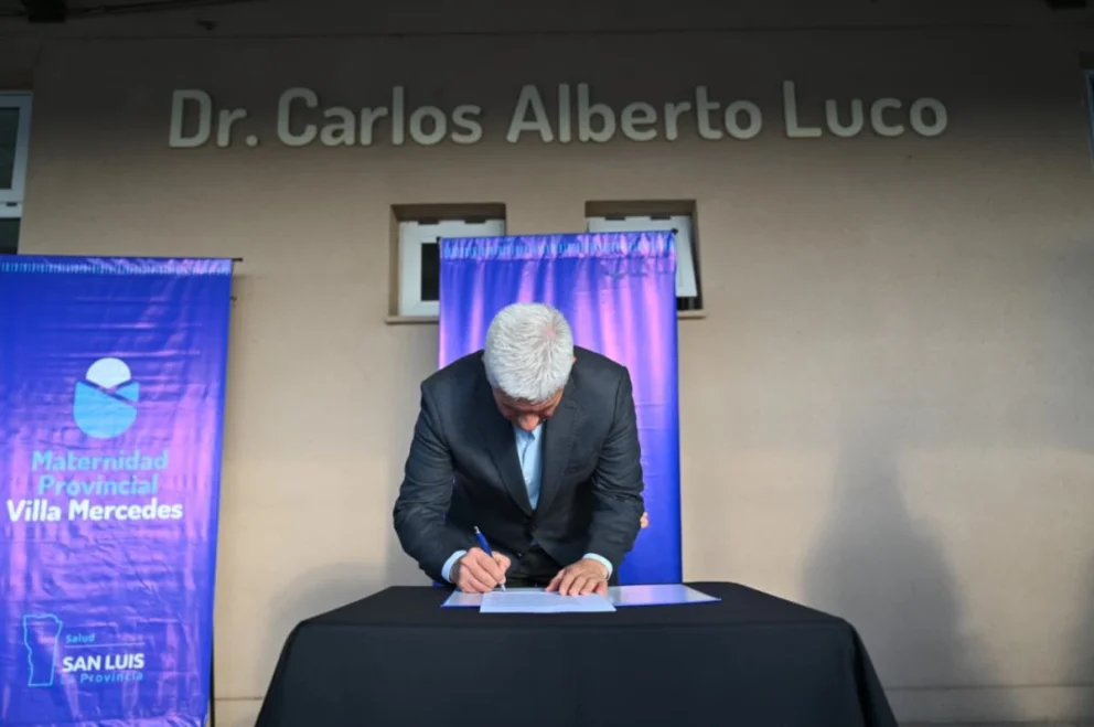 Poggi firmó el decreto para adquirir equipamiento para la Maternidad ‘Carlos Luco’
