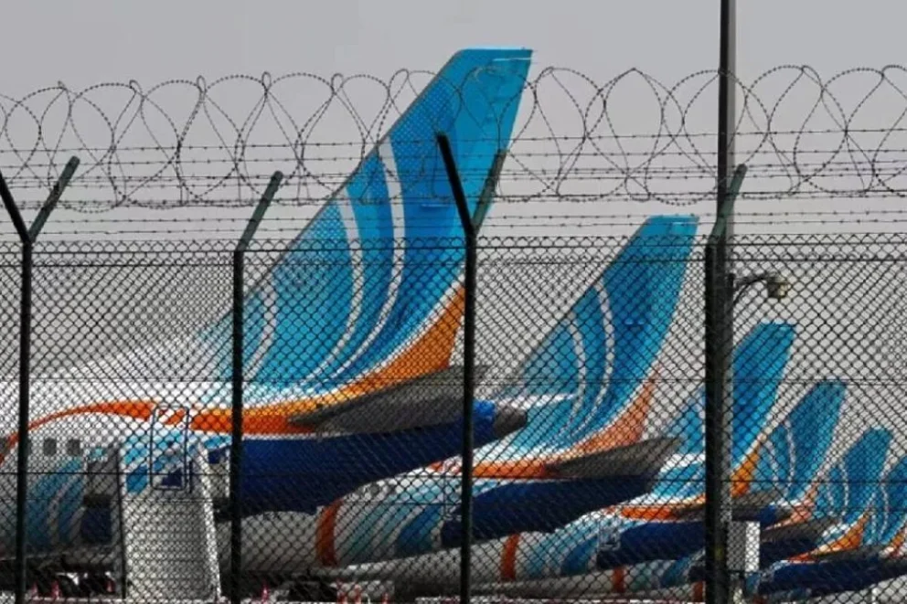 Un avión con destino a Israel aterrizó de emergencia en Arabia Saudita: el copiloto apuñaló a su compañero
