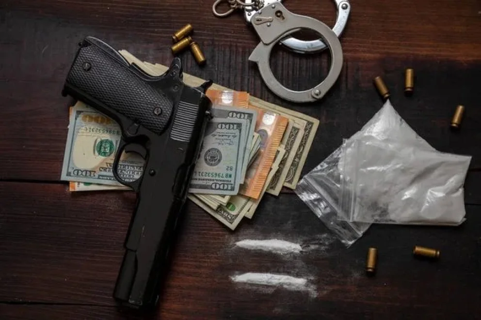 Secuestraron armas y droga en Villa Mercedes; hay una persona detenida
