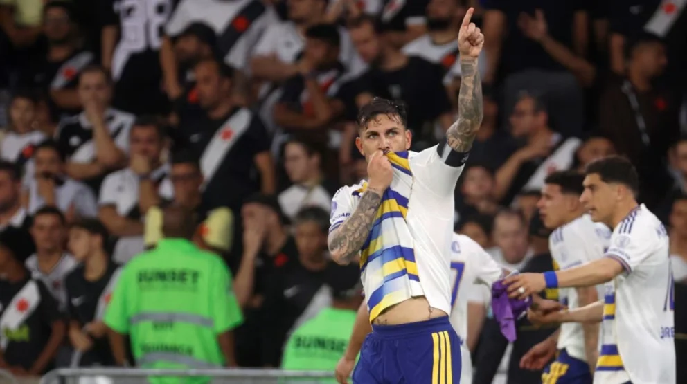 Leandro Paredes durante la celebración de su gol, que le dió el triunfo al Xeneixe