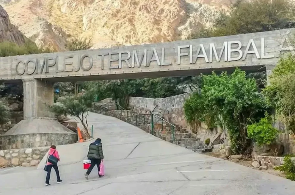 Cerraron unas termas en Catamarca tras la muerte de un niño por la ameba “come-cerebros”
