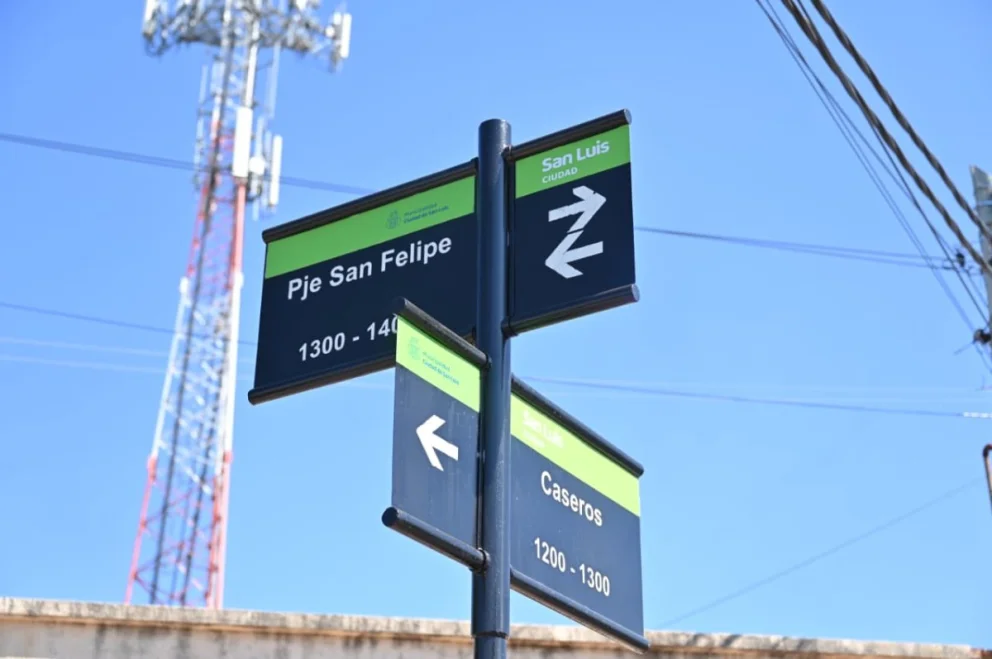 Inauguración de cuadras repavimentadas en San Luis
